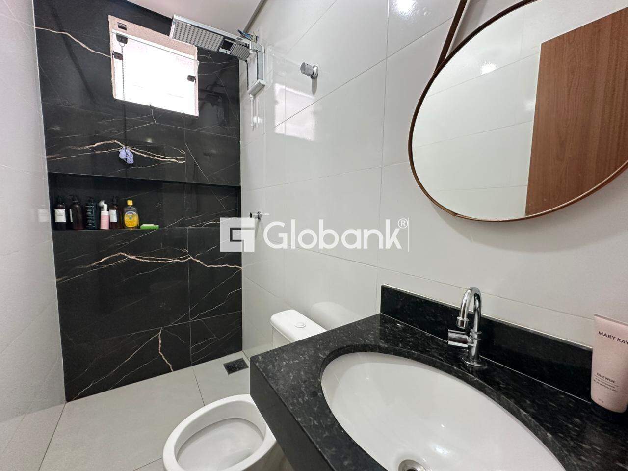 Casa 2 quartos para aluguel Vila Aliança 70m² Montes Claros MG: