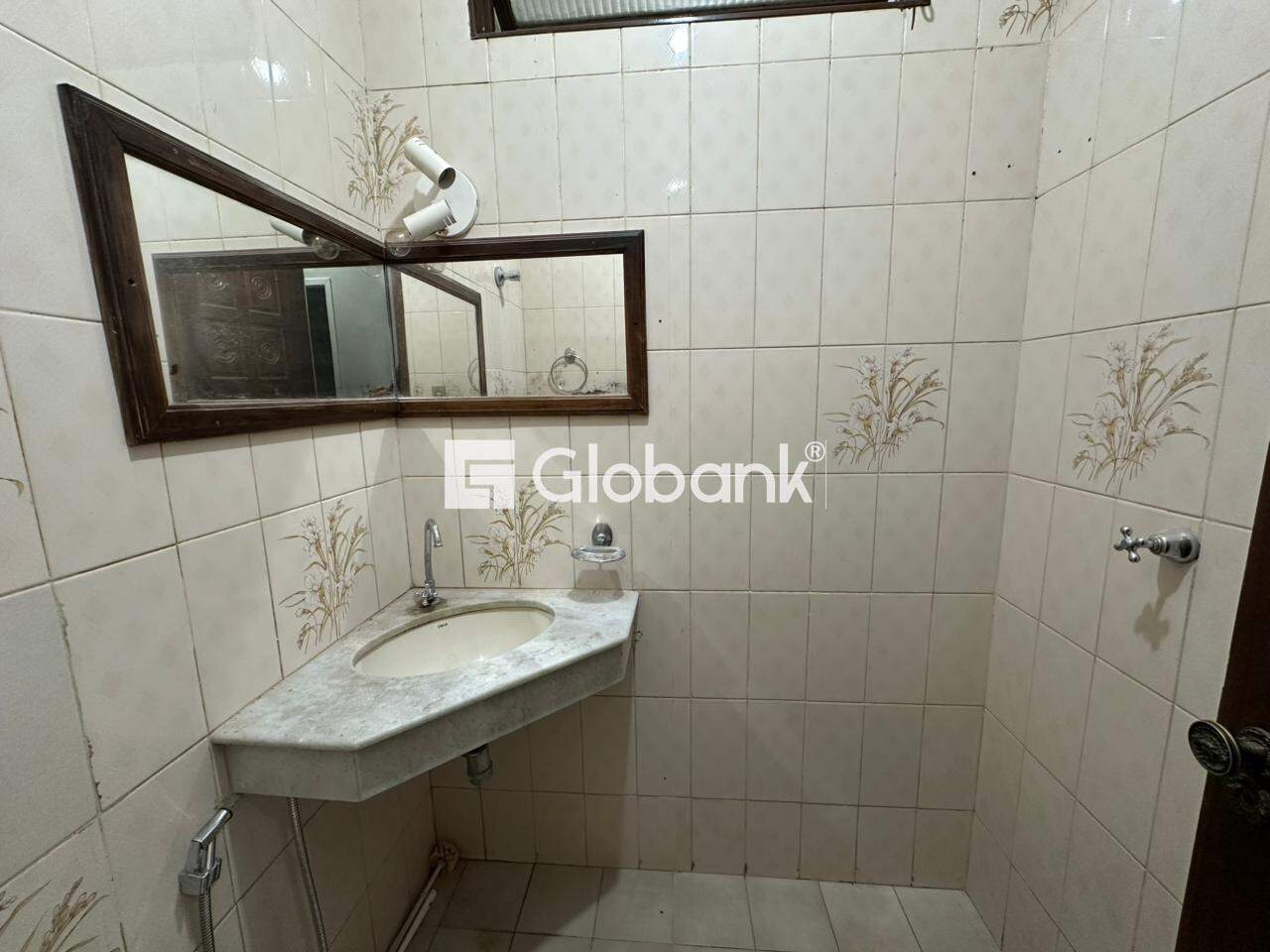 Casa 3 quartos para aluguel Cidade Santa Maria 90m² Montes Claros MG: