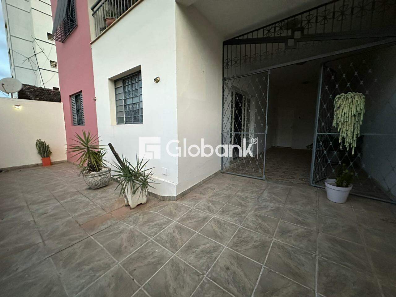 Casa 3 quartos para aluguel Cidade Santa Maria 150m² Montes Claros MG: 