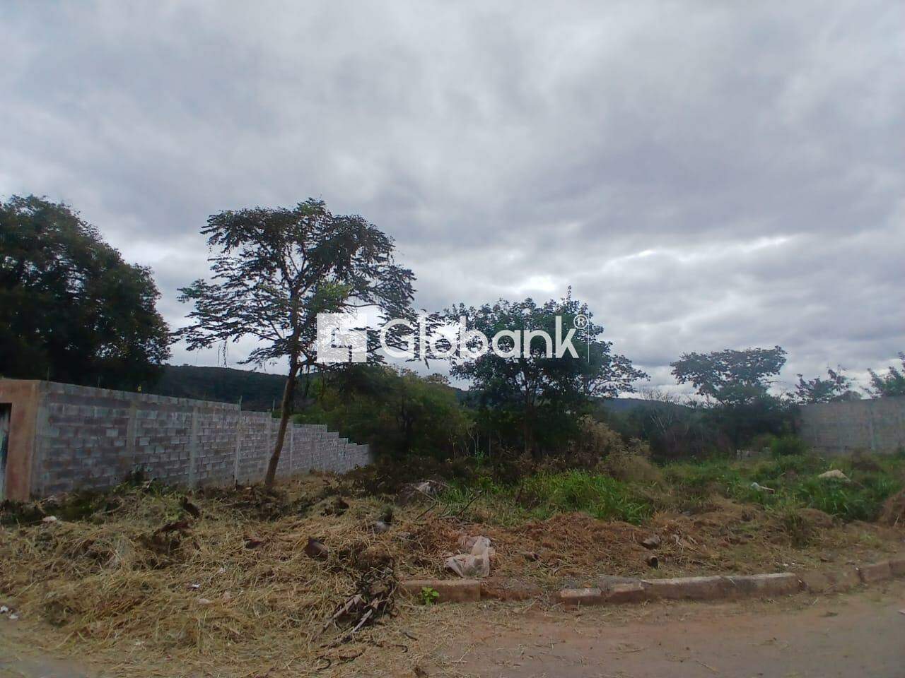 Terreno à venda Jardim Liberdade 240m² Montes Claros MG: 