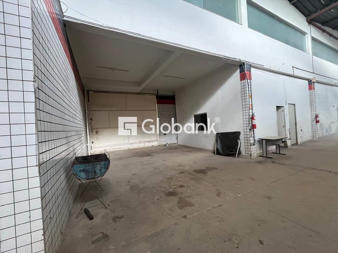Ponto comercial 4 quartos para aluguel Esplanada 1.700m² Montes Claros MG: 