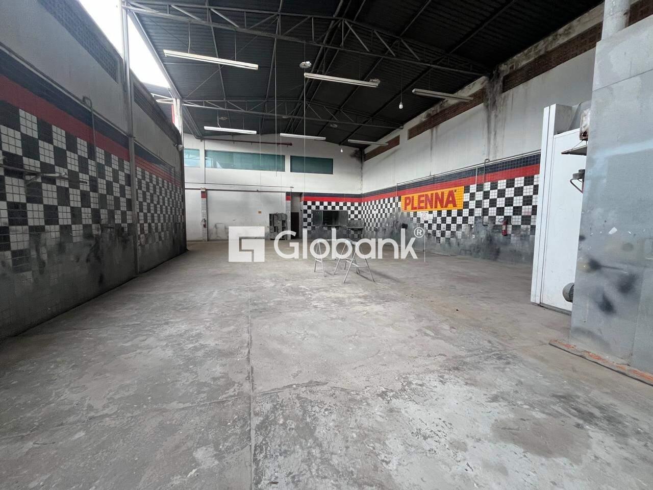 Ponto comercial 4 quartos para aluguel Esplanada 1.700m² Montes Claros MG: 