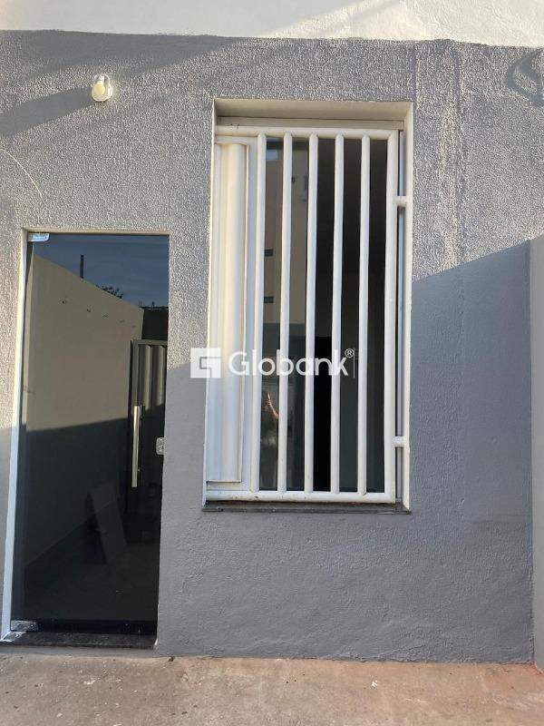 Apartamento 2 quartos para aluguel Roxo Verde 42m² Montes Claros MG: 