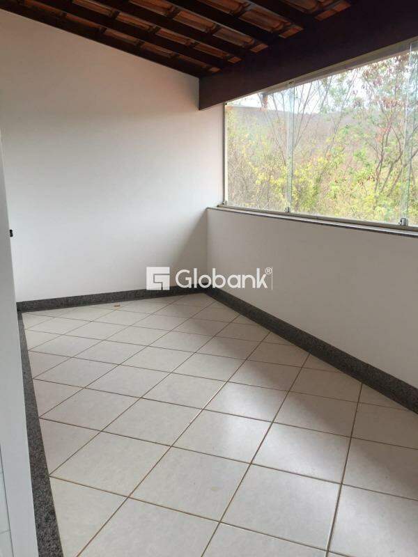 Casa 3 quartos à venda Sapucaia 230m² Montes Claros MG: