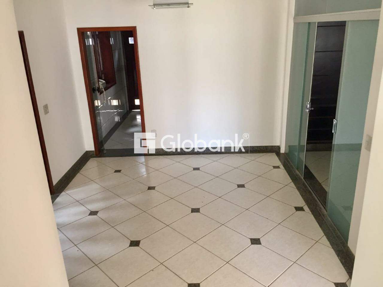 Casa 3 quartos à venda Sapucaia 230m² Montes Claros MG:
