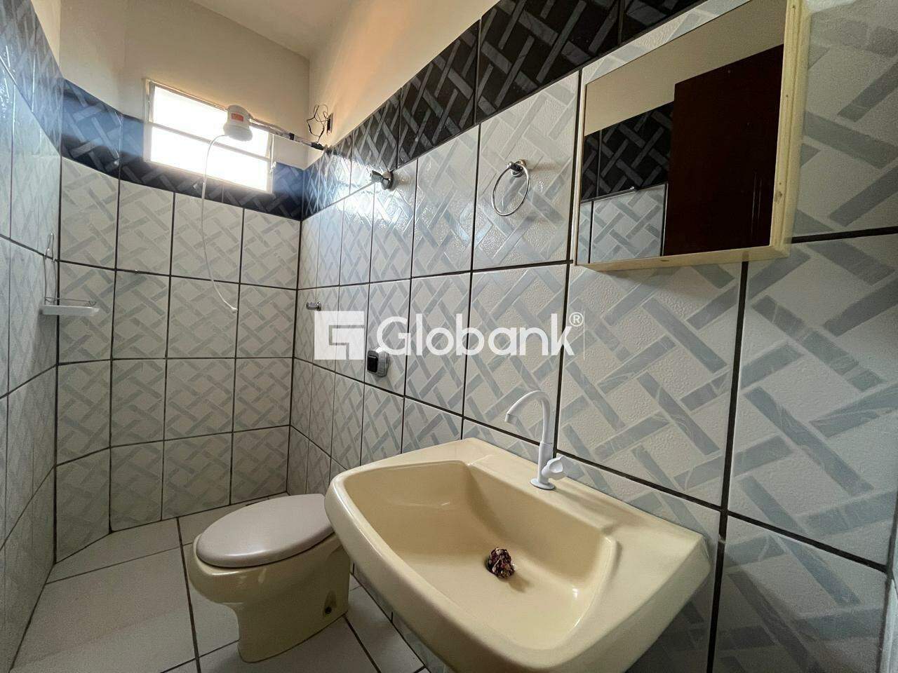 Apartamento 2 quartos para aluguel Vila Regina 60m² Montes Claros MG: