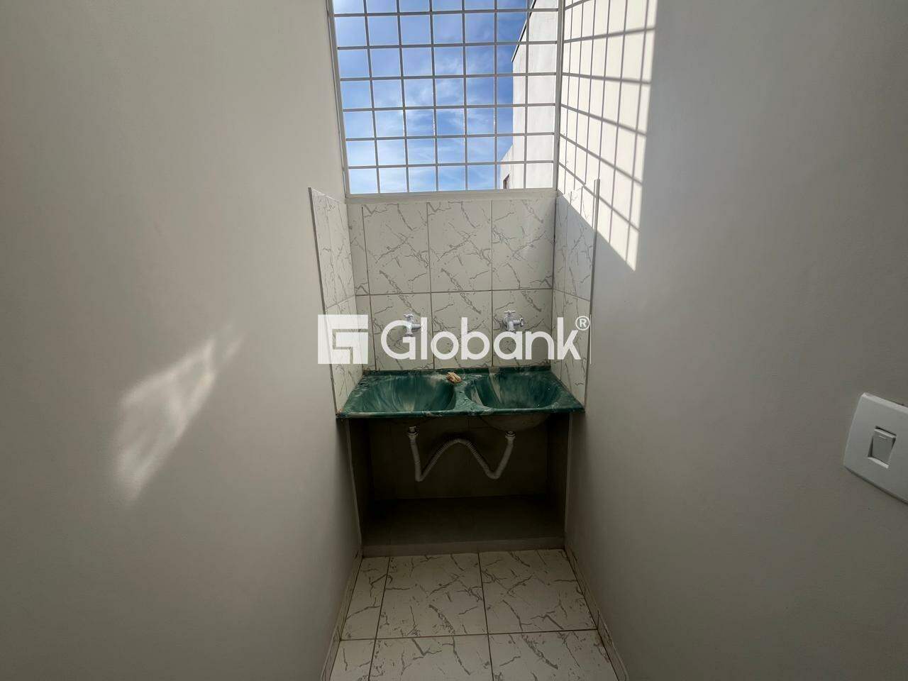 Casa 3 quartos à venda Acácias 70m² Montes Claros MG: