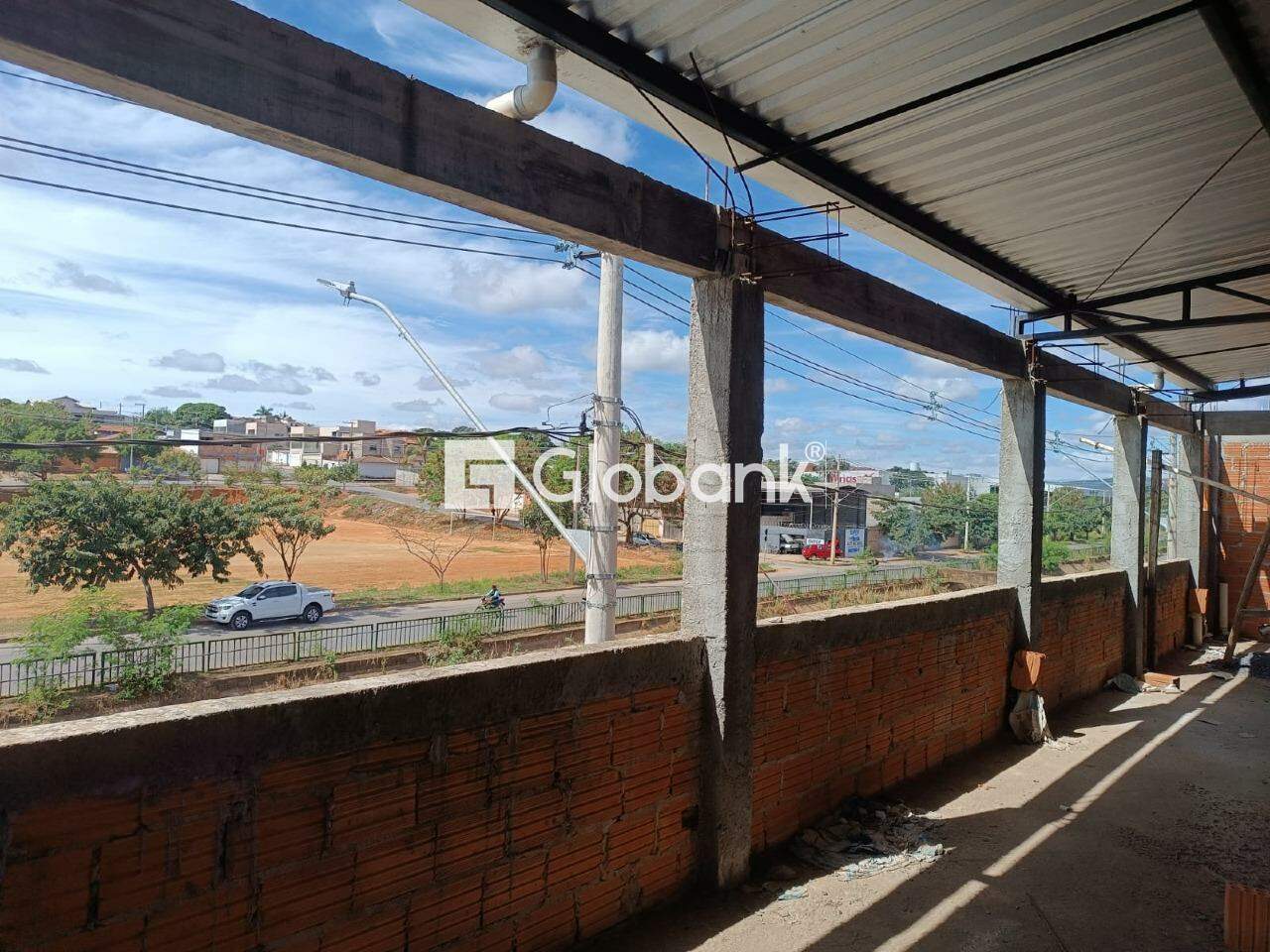 Galpão para aluguel Monte Carmelo 300m² Montes Claros MG: 