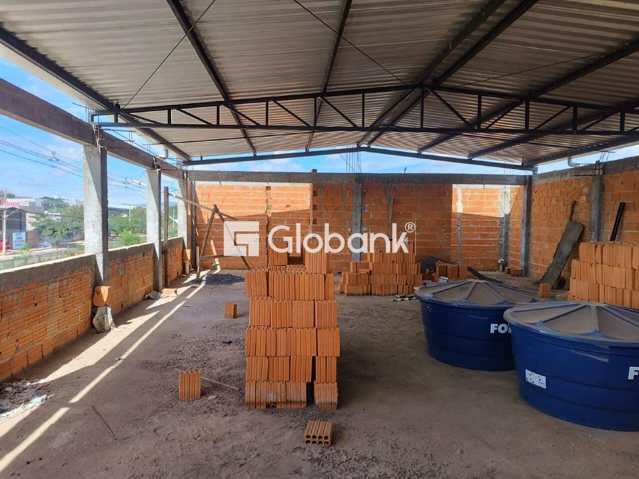 Galpão para aluguel Monte Carmelo 300m² Montes Claros MG: