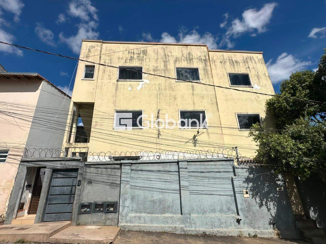 Apartamento 3 quartos para aluguel Centro 90m² Montes Claros MG: