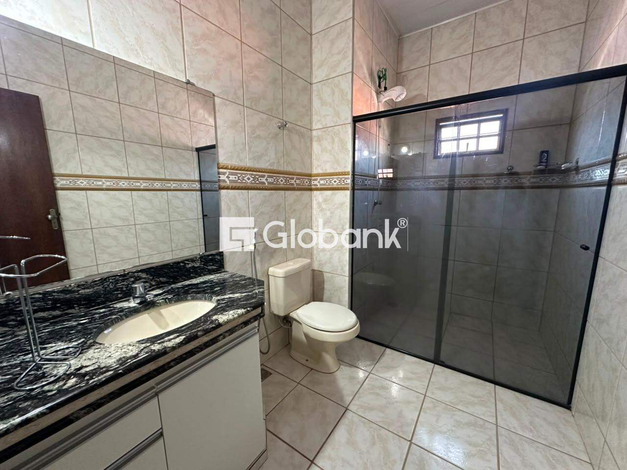 Casa 3 quartos para aluguel Planalto 110m² Montes Claros MG: 