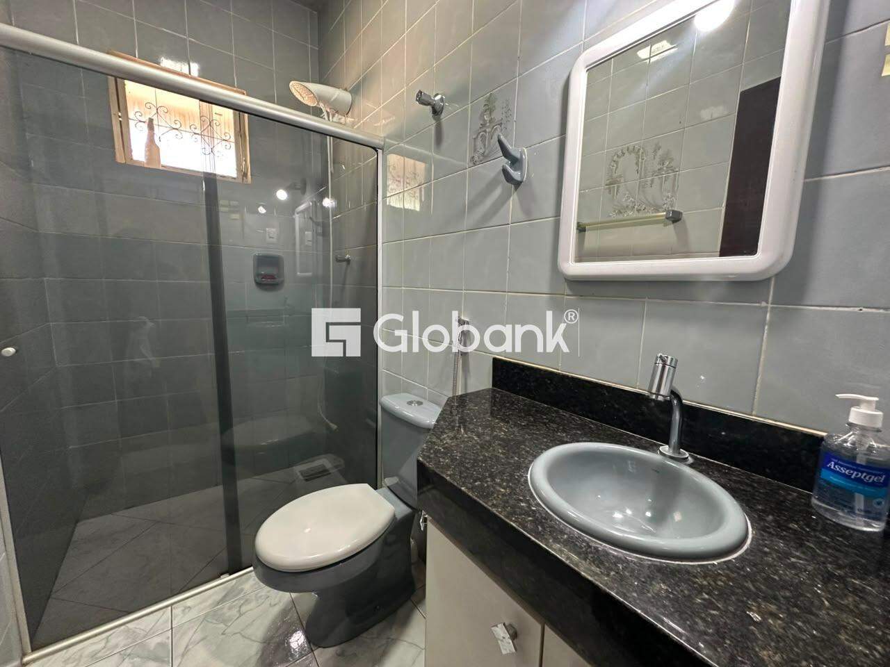 Casa 3 quartos para aluguel Planalto 110m² Montes Claros MG: 