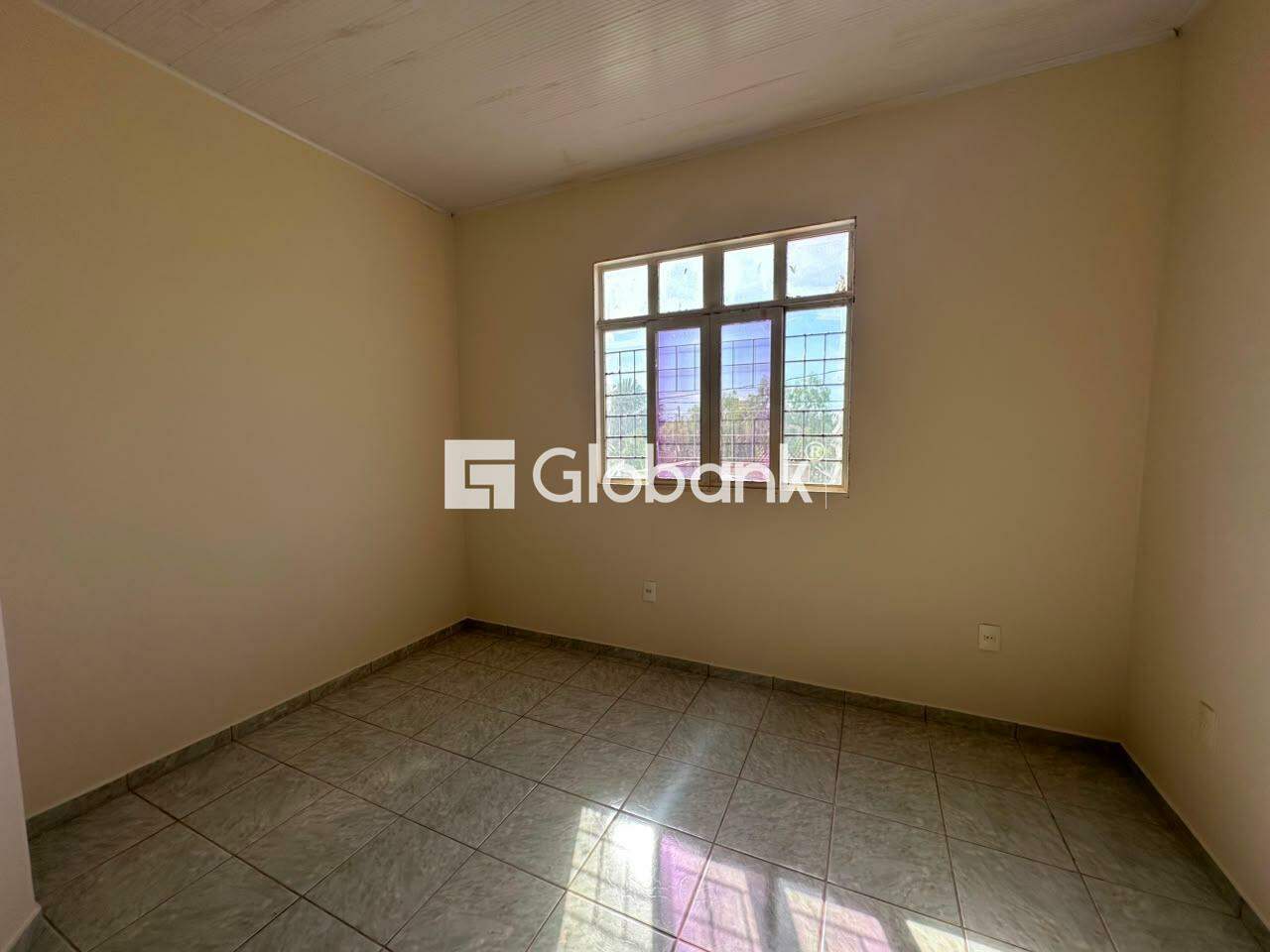 Casa 3 quartos para aluguel Planalto 110m² Montes Claros MG: 