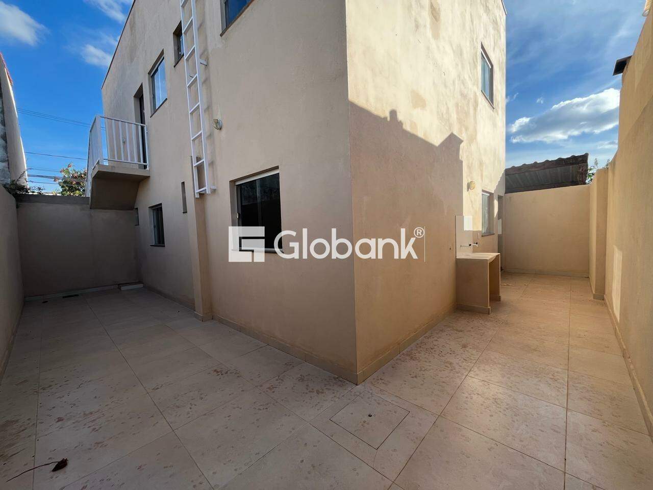 Casa 3 quartos à venda Acácias 100m² Montes Claros MG: 