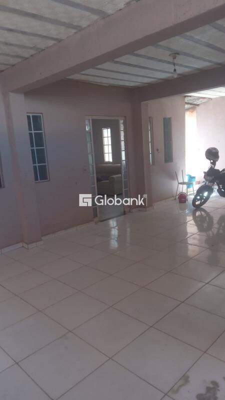 Casa 3 quartos à venda Independência 120m² Montes Claros MG: 