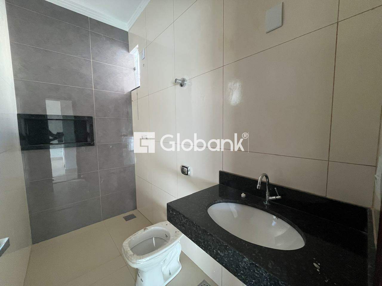Casa 2 quartos à venda Acácias 100m² Montes Claros MG: