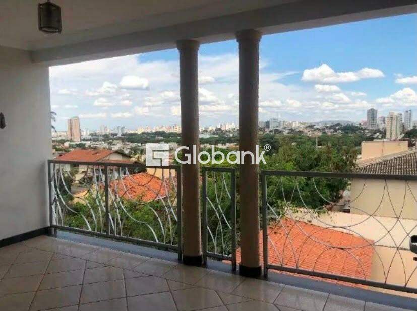 Casa 4 quartos à venda Ibituruna 570m² Montes Claros MG: