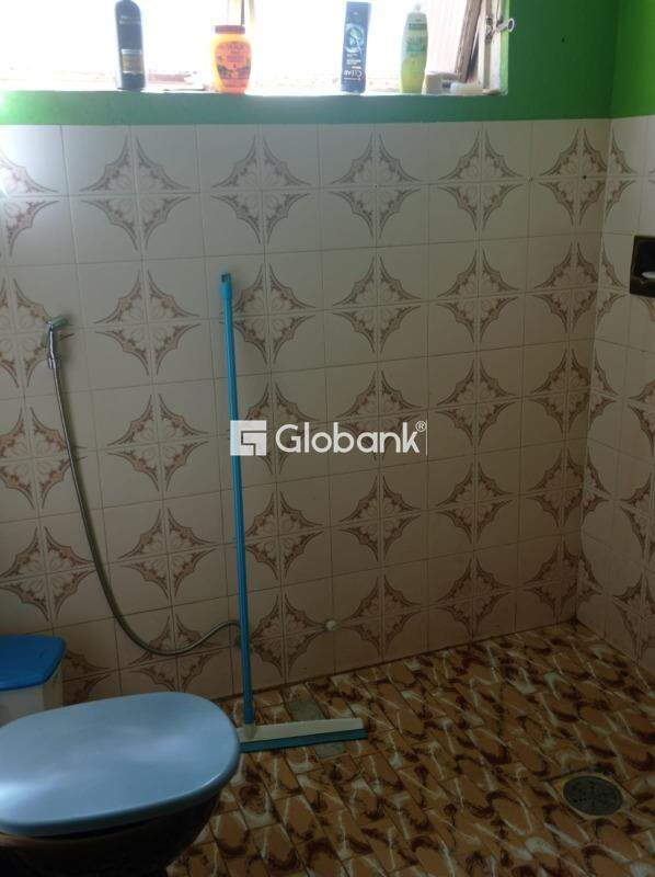 Casa 4 quartos à venda Lourdes 410m² Montes Claros MG: