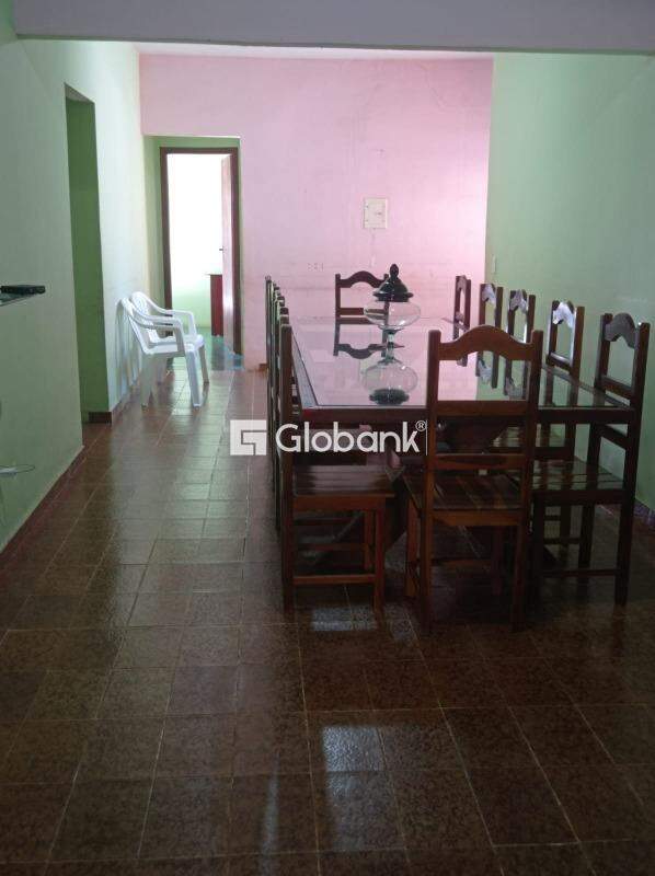 Casa 4 quartos à venda Lourdes 410m² Montes Claros MG: