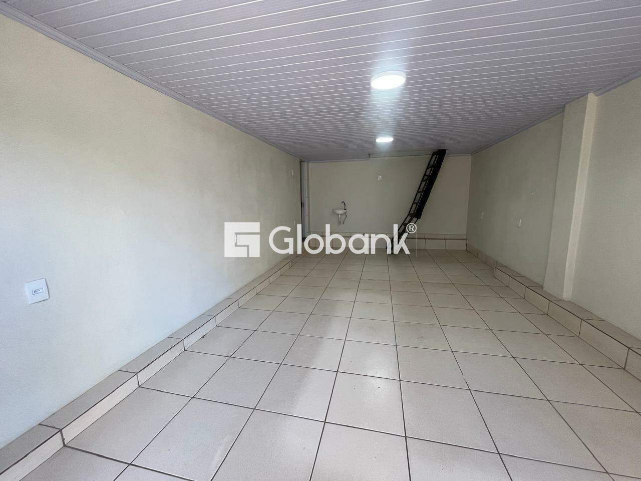 Ponto comercial para aluguel Centro 30m² Montes Claros MG: 