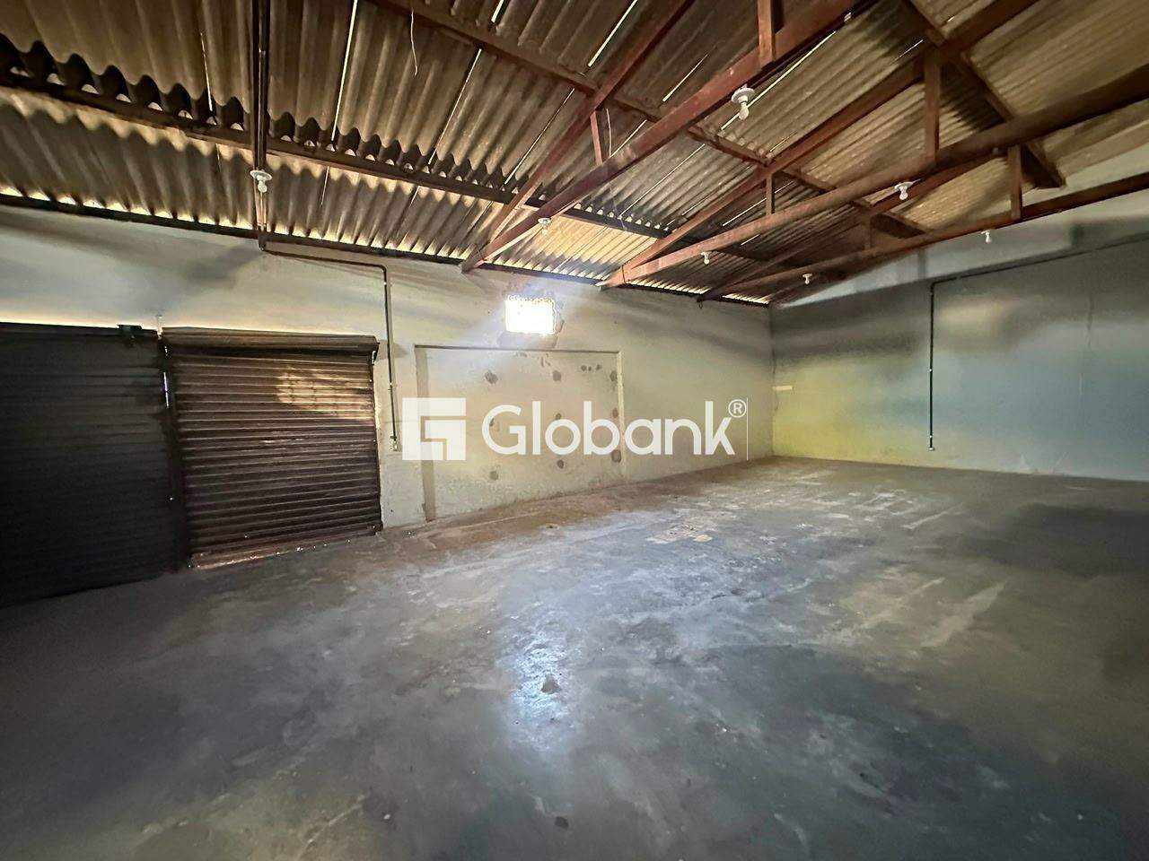 Ponto comercial para aluguel Cidade Santa Maria 520m² Montes Claros MG: 