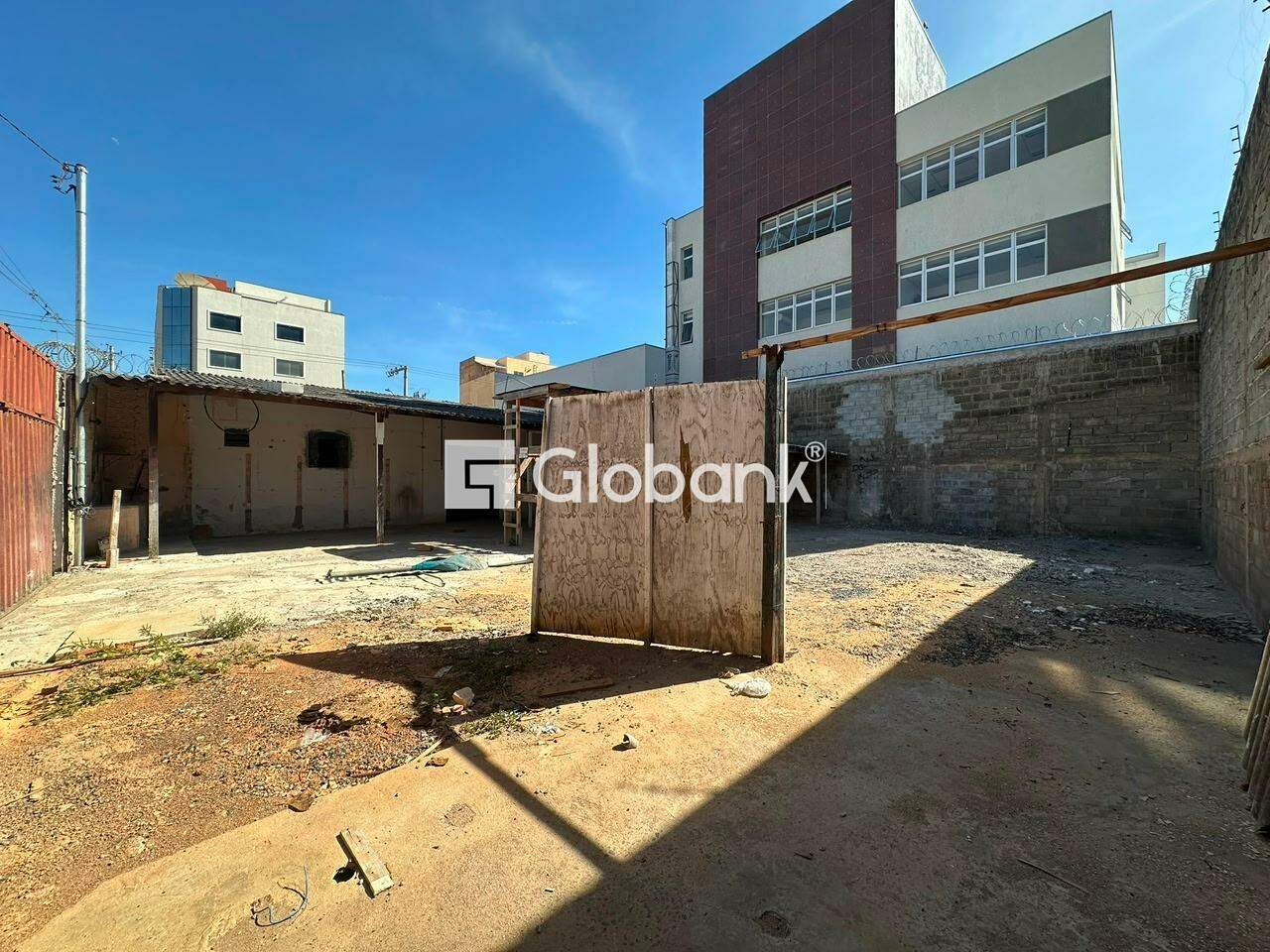 Ponto comercial para aluguel Cidade Santa Maria 520m² Montes Claros MG: 