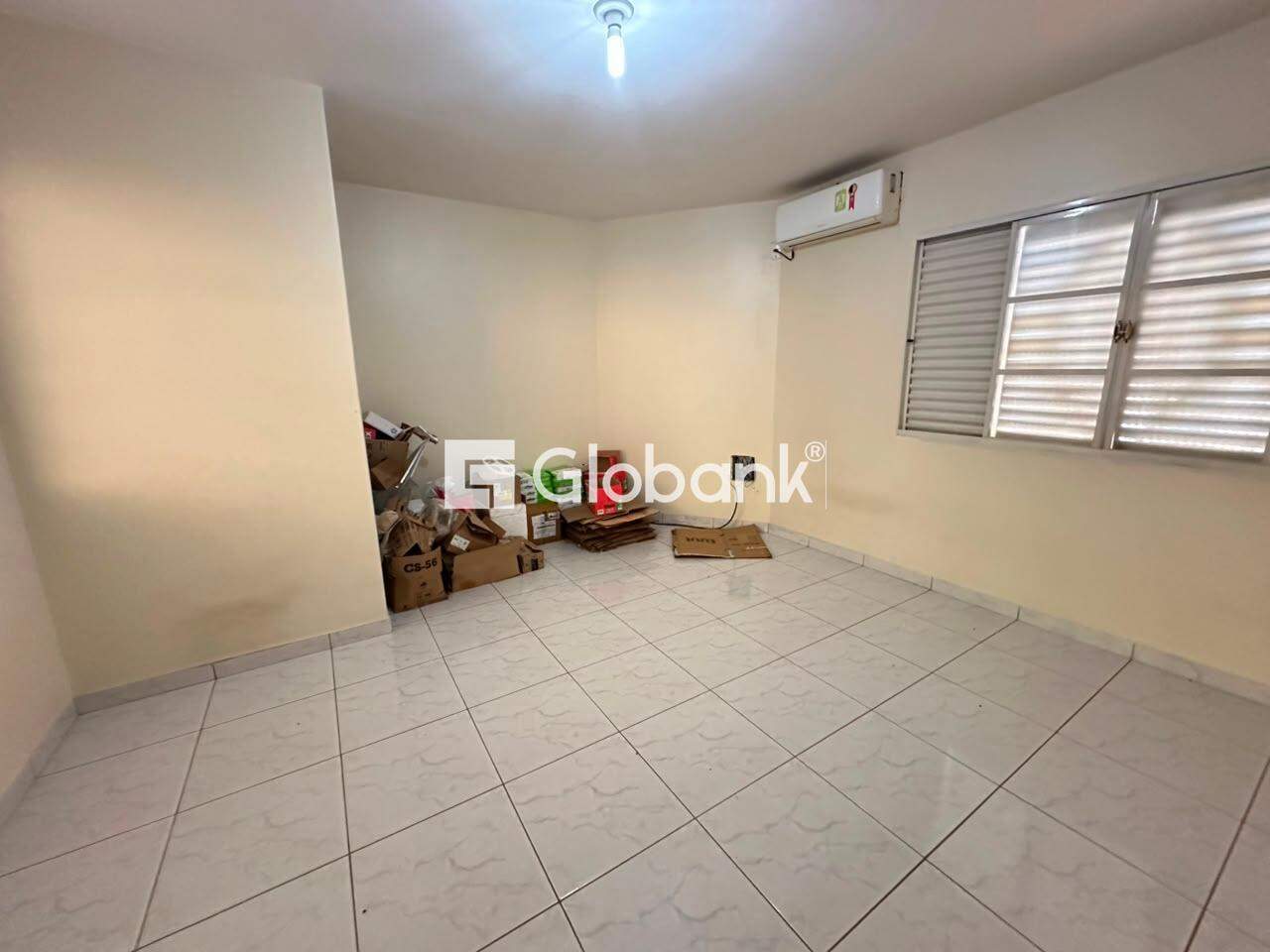 Galpão para aluguel Jaraguá 570m² Montes Claros MG: