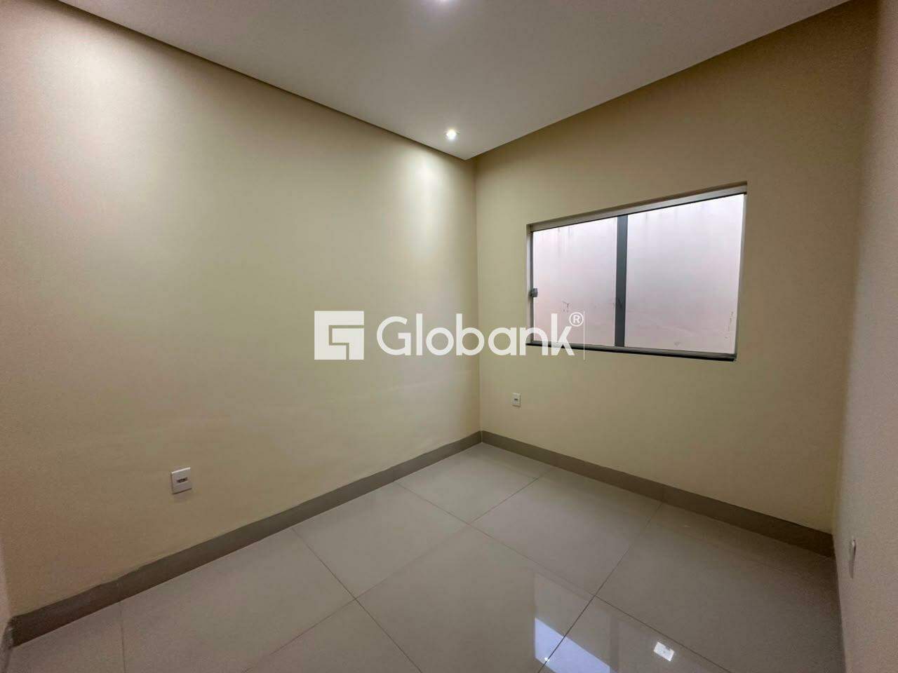 Casa 2 quartos para aluguel Planalto 75m² Montes Claros MG: