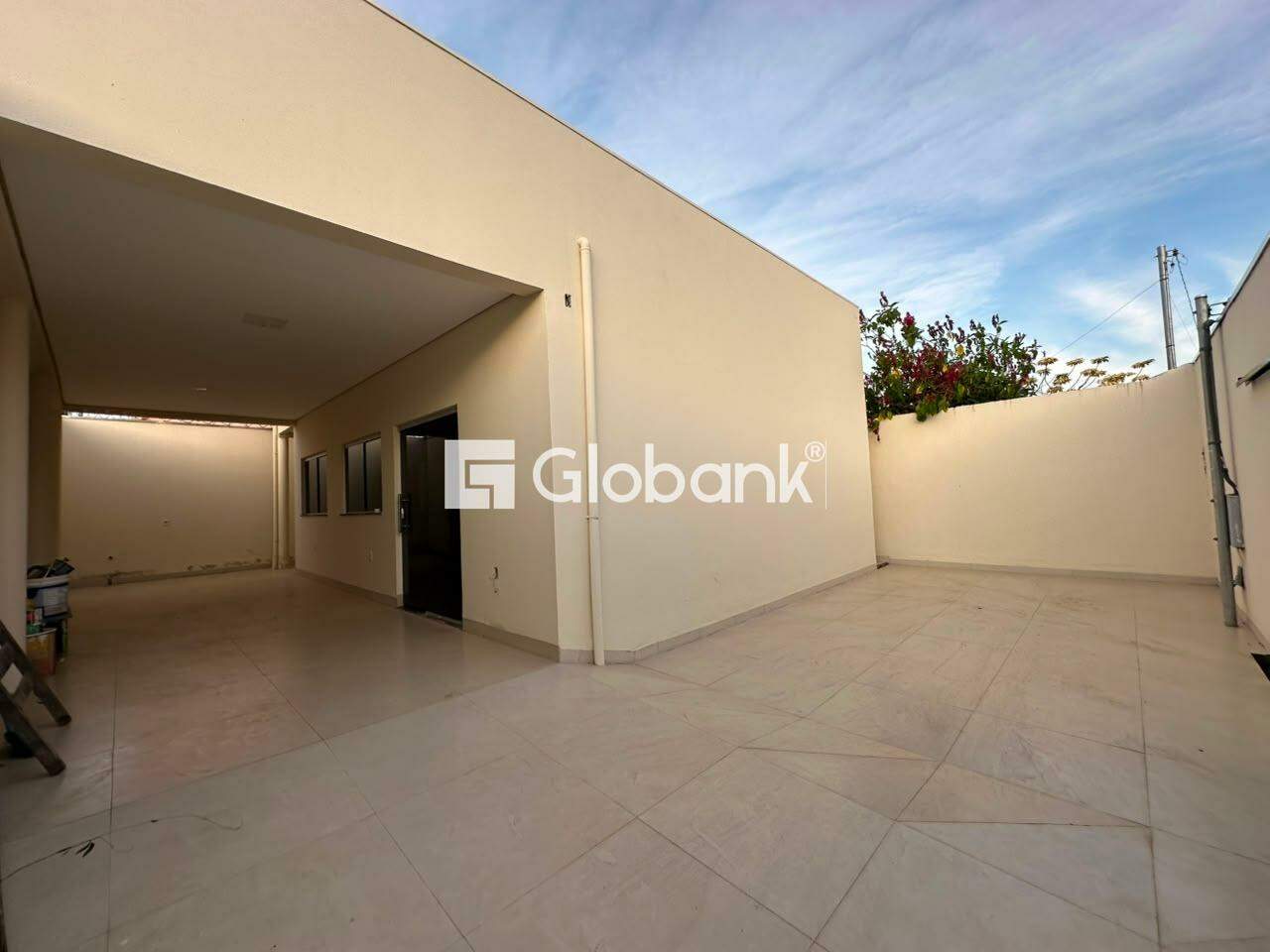 Casa 2 quartos para aluguel Planalto 75m² Montes Claros MG: 