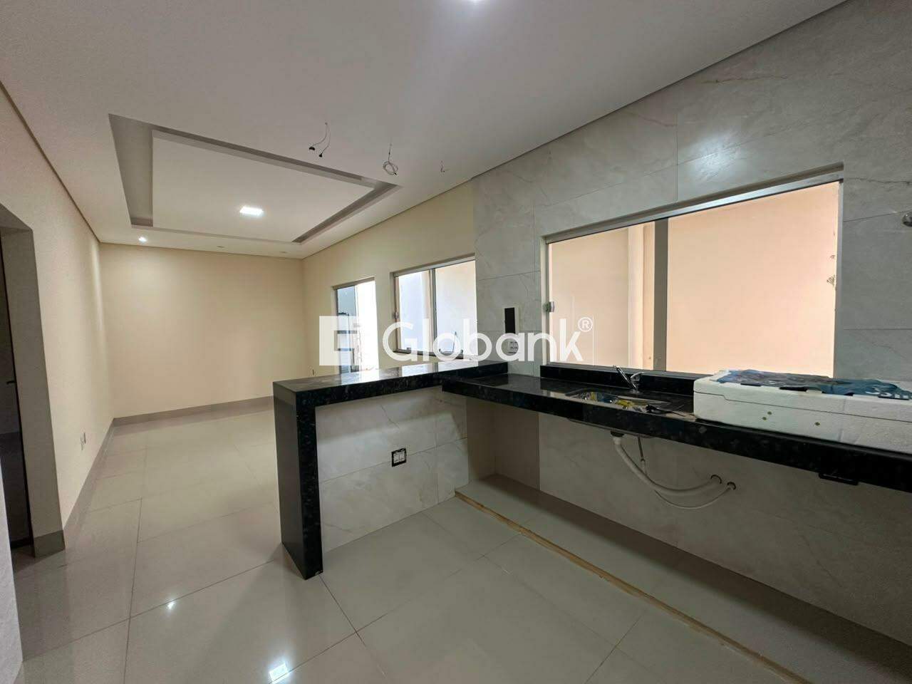 Casa 2 quartos para aluguel Planalto 75m² Montes Claros MG: