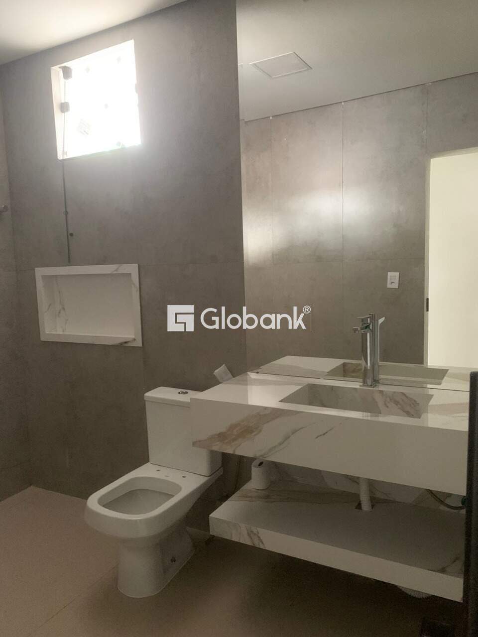 Casa em condomínio 4 quartos para aluguel Jaraguá 332,07m² Montes Claros MG: banheiro social