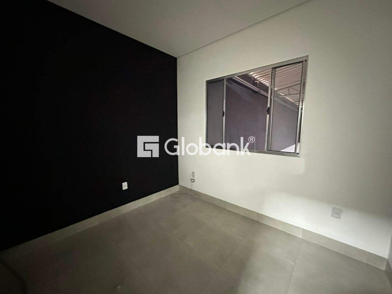 Galpão para aluguel Vila Ipiranga 300m² Montes Claros MG: