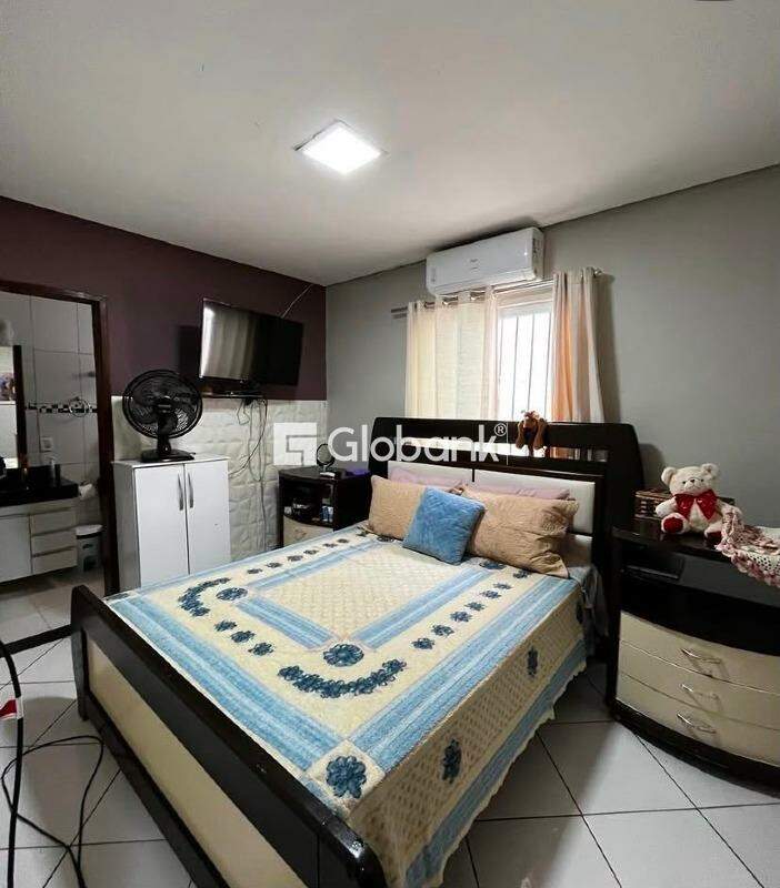 Casa 3 quartos à venda Raul Lourenço 69,07m² Montes Claros MG: