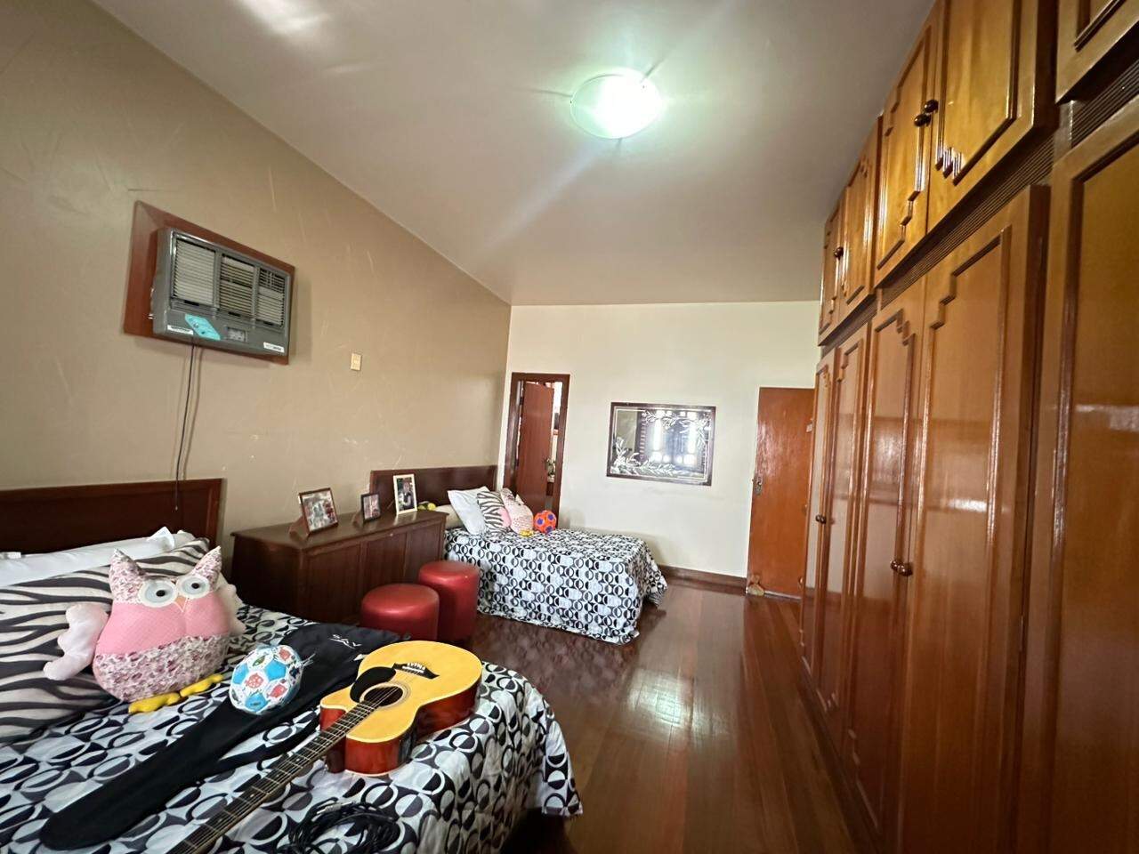 Casa em condomínio 3 quartos à venda Todos os Santos 396m² Montes Claros MG: