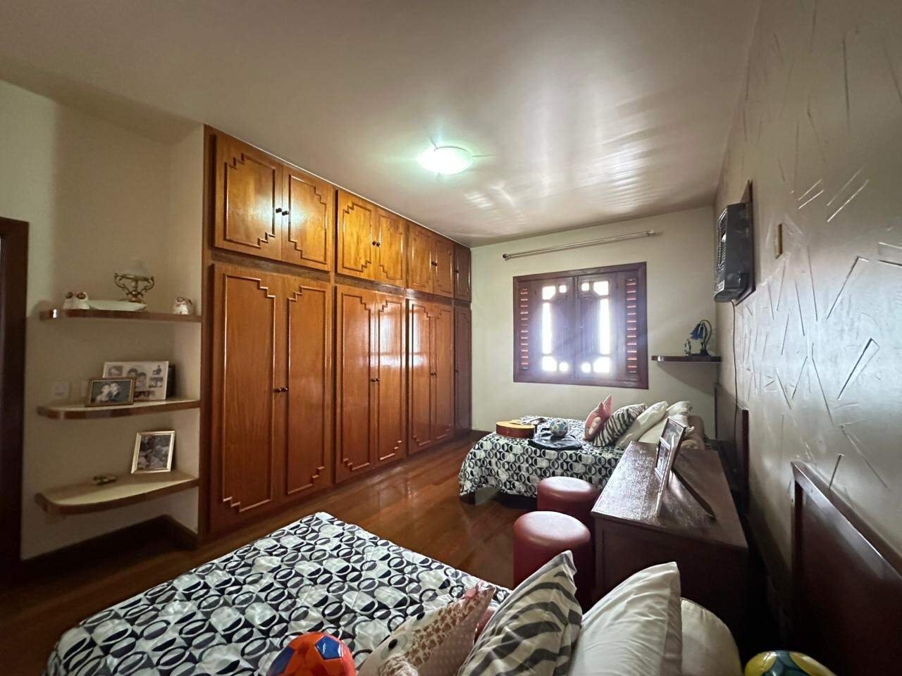 Casa em condomínio 3 quartos à venda Todos os Santos 396m² Montes Claros MG: