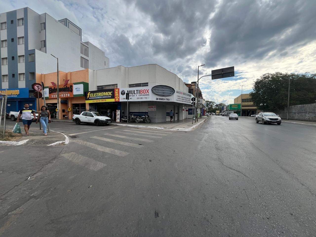 Ponto comercial para aluguel Centro 100m² Montes Claros MG: 