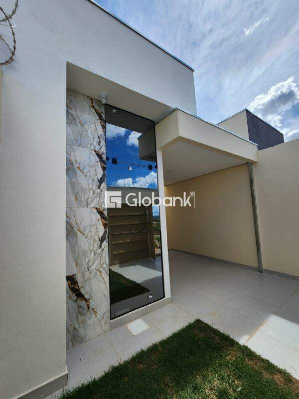 Casa 2 quartos à venda Jardim Olímpico 55m² Montes Claros MG: 