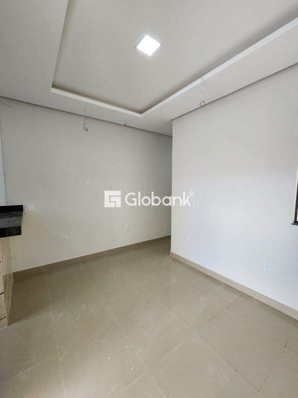 Casa 2 quartos à venda Jardim Olímpico 55m² Montes Claros MG: 