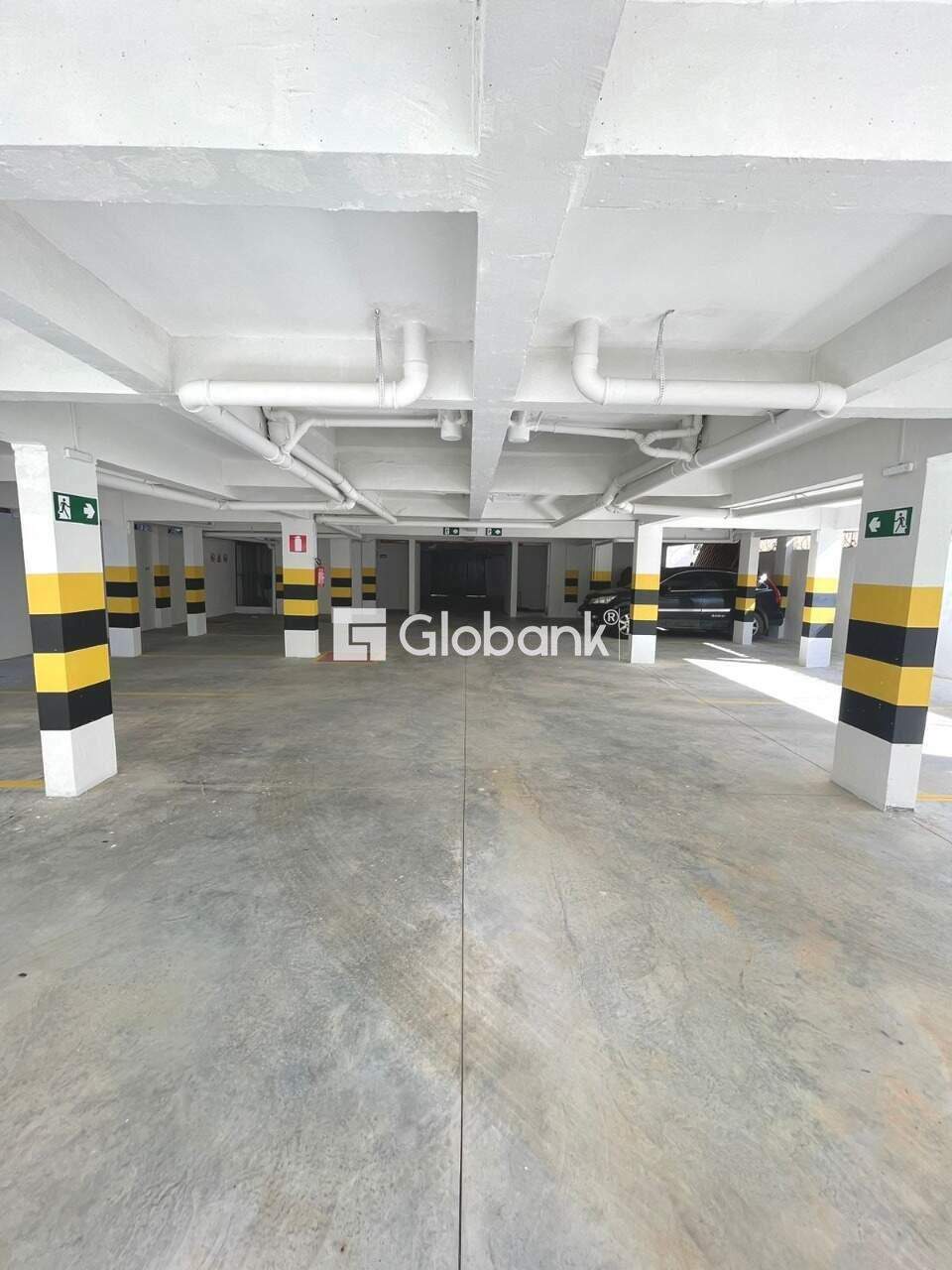 Apartamento 3 quartos à venda Morada do Sol 200m² Montes Claros MG: Garagem