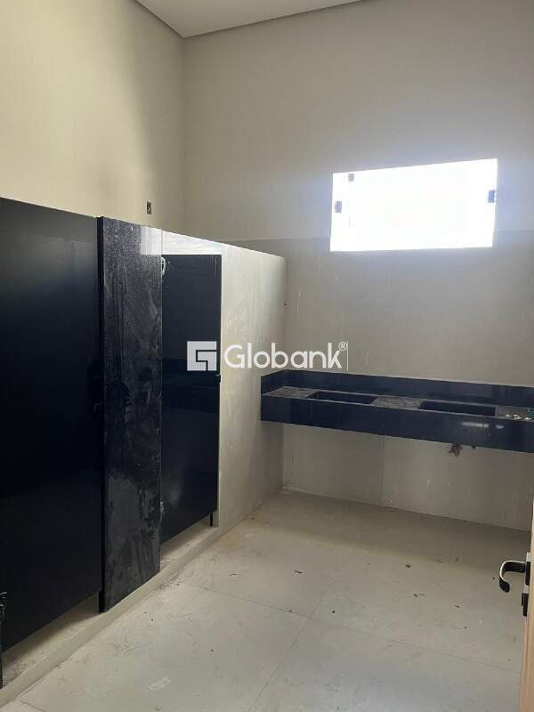 Ponto comercial para aluguel Major Prates 600m² Montes Claros MG: 