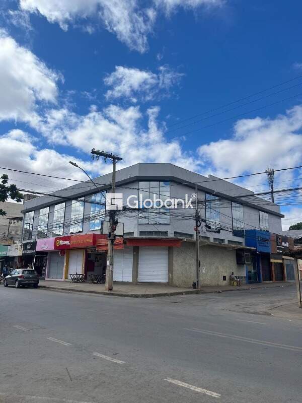 Ponto comercial para aluguel Major Prates 600m² Montes Claros MG: 