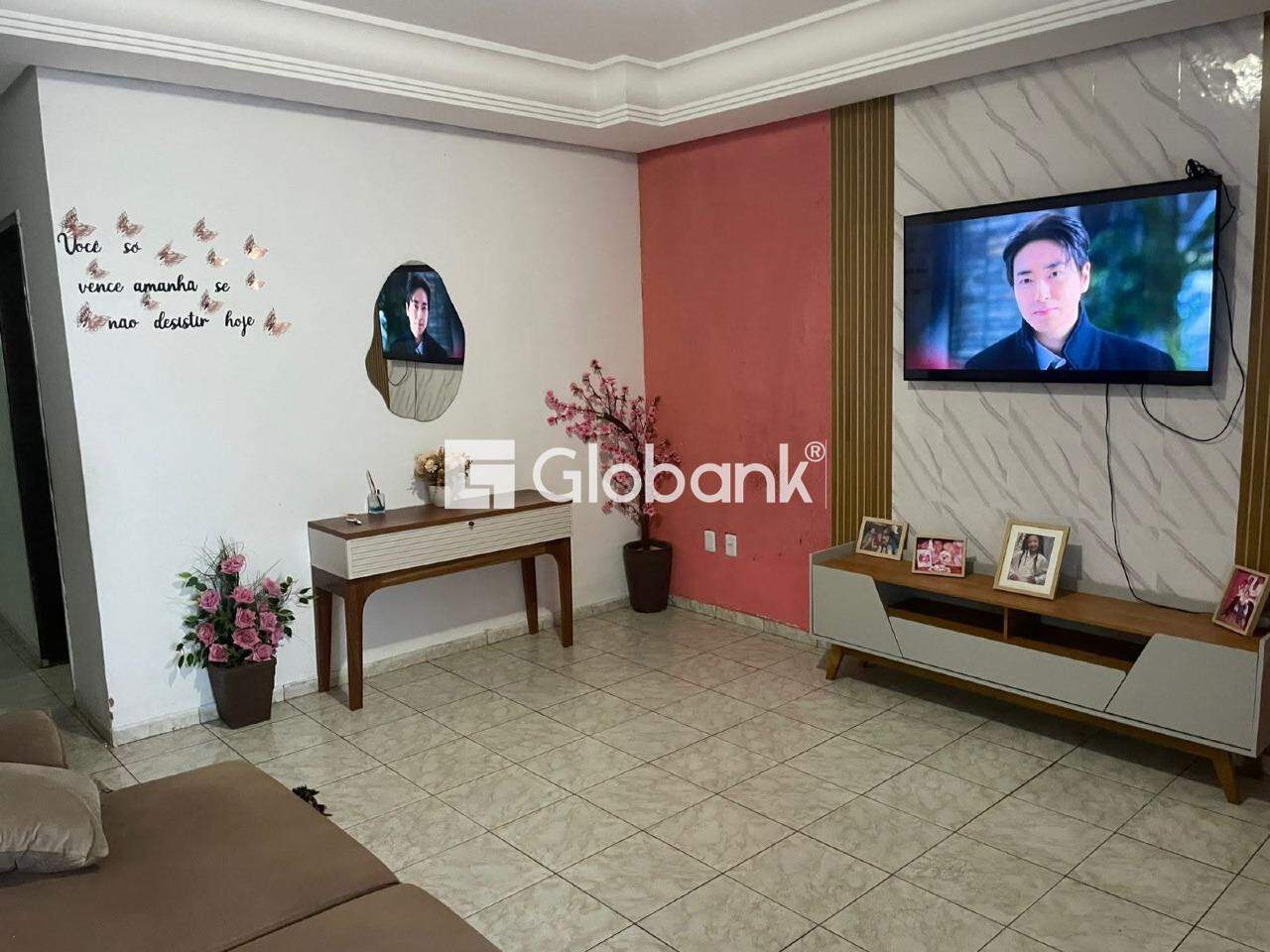 Casa 6 quartos à venda João Botelho 277m² Montes Claros MG: 