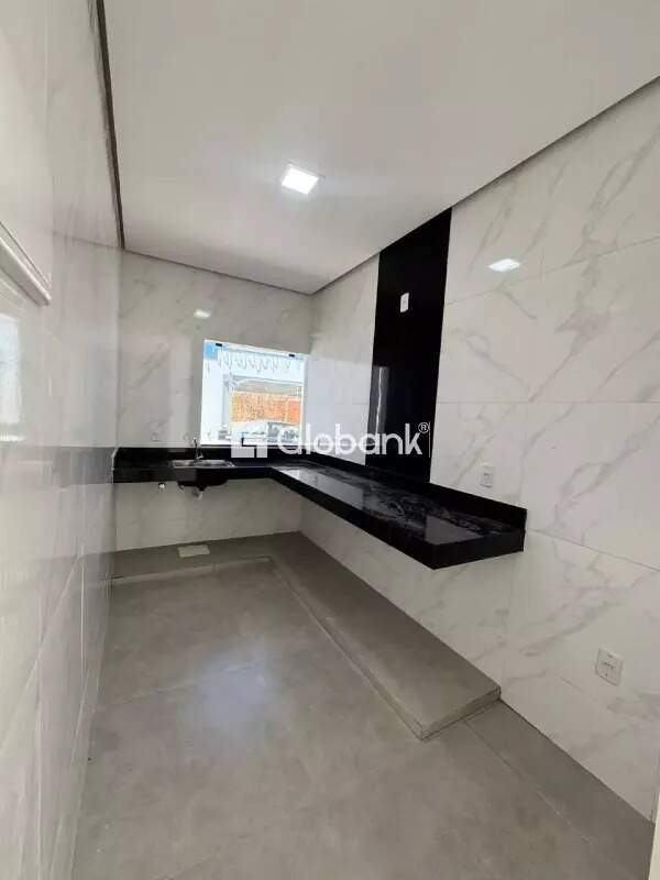 Casa 2 quartos à venda Loteamento Novo Primavera 44m² Montes Claros MG: