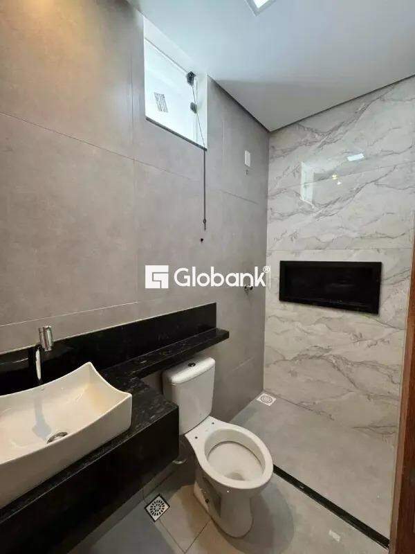Casa 2 quartos à venda Loteamento Novo Primavera 44m² Montes Claros MG: 