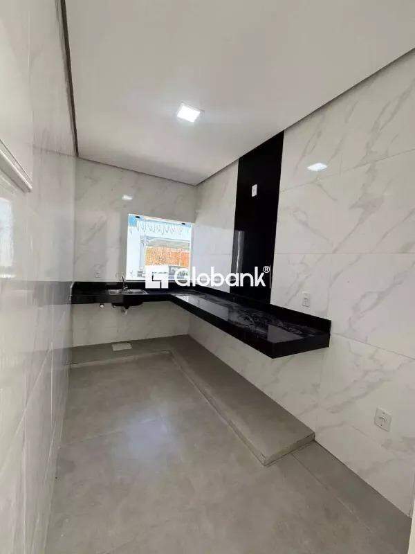 Casa 2 quartos à venda Loteamento Novo Primavera 44m² Montes Claros MG: 