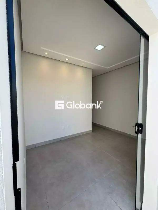 Casa 2 quartos à venda Loteamento Novo Primavera 44m² Montes Claros MG: