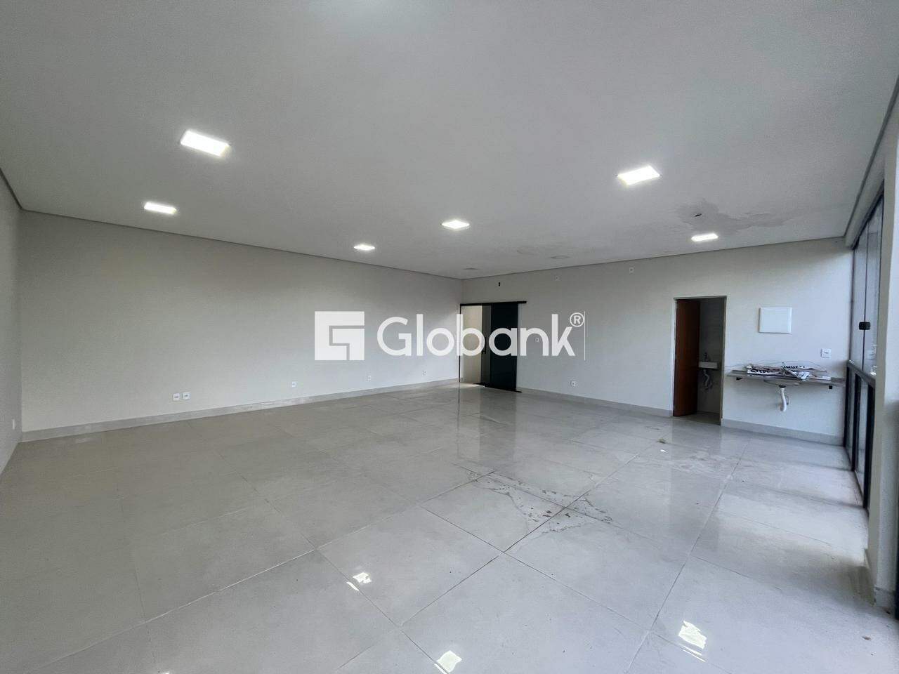 Sala comercial para aluguel Funcionários 70m² Montes Claros MG: 