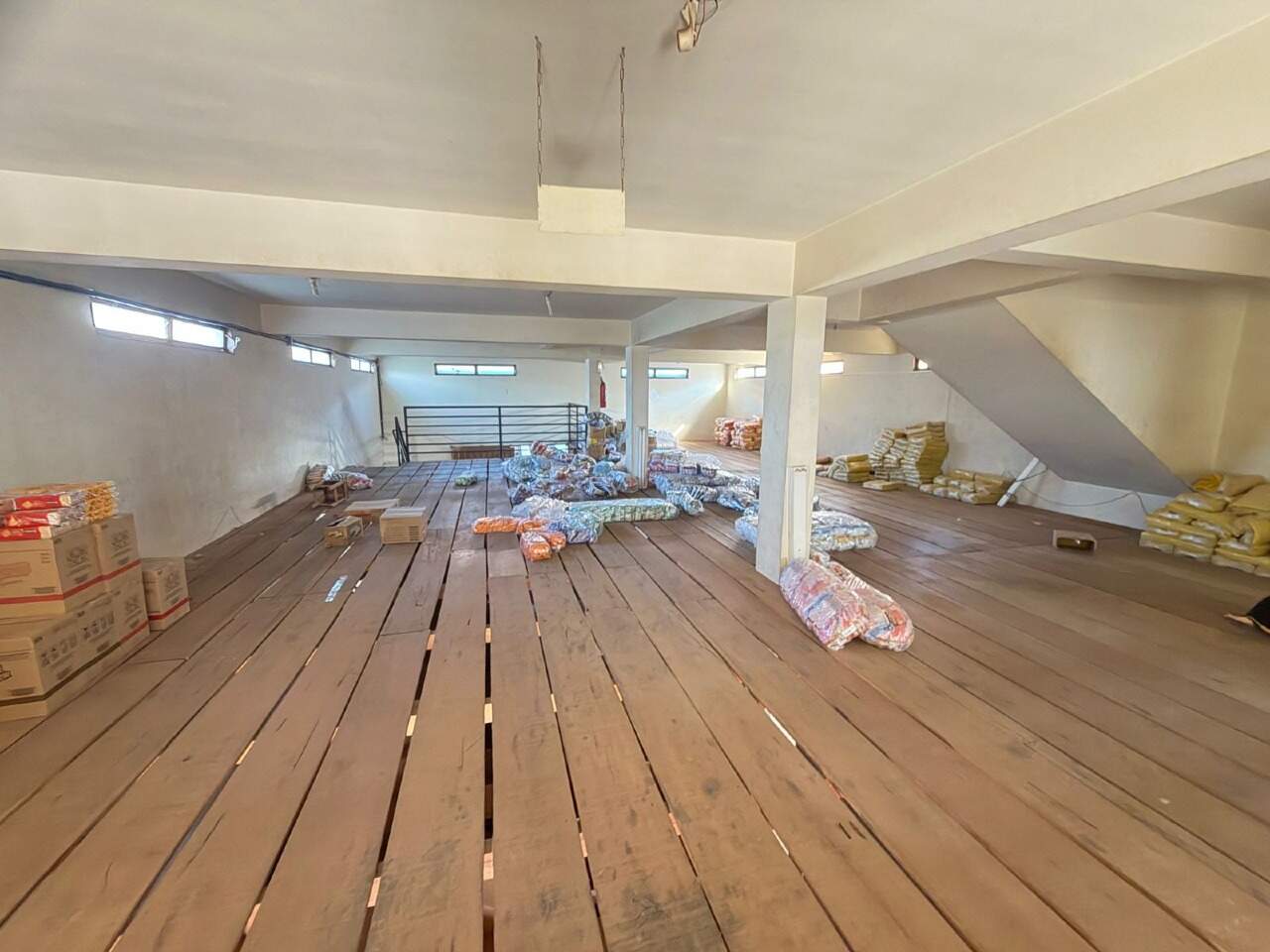 Ponto comercial para aluguel Maracanã 250m² Montes Claros MG: 