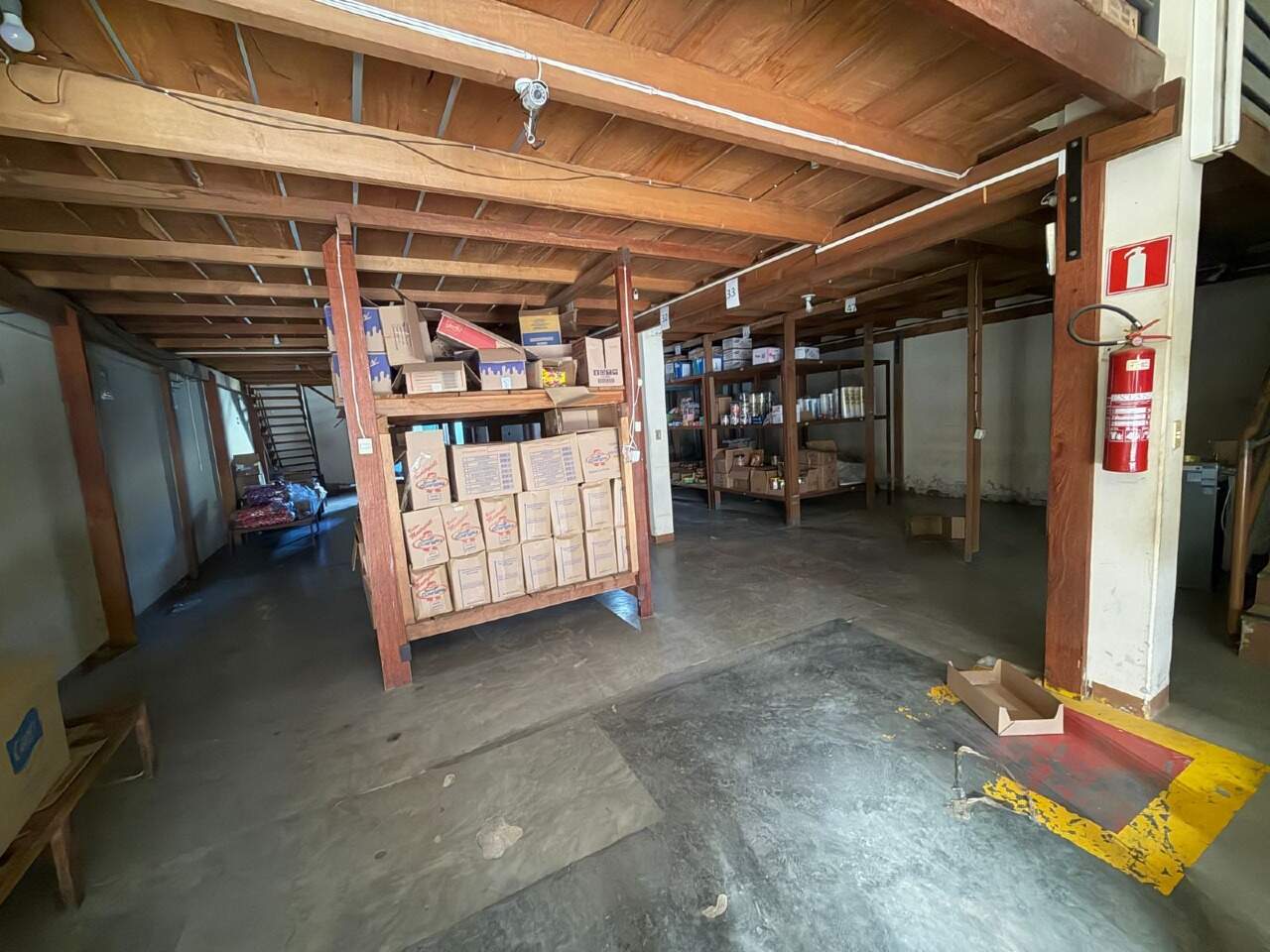 Ponto comercial para aluguel Maracanã 250m² Montes Claros MG: 