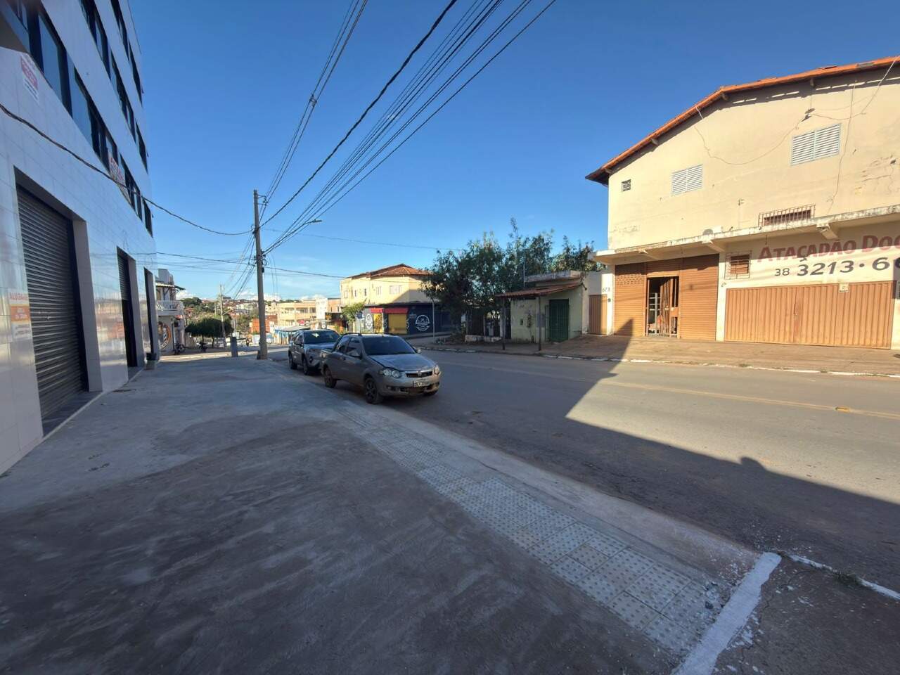 Ponto comercial para aluguel Maracanã 250m² Montes Claros MG: 